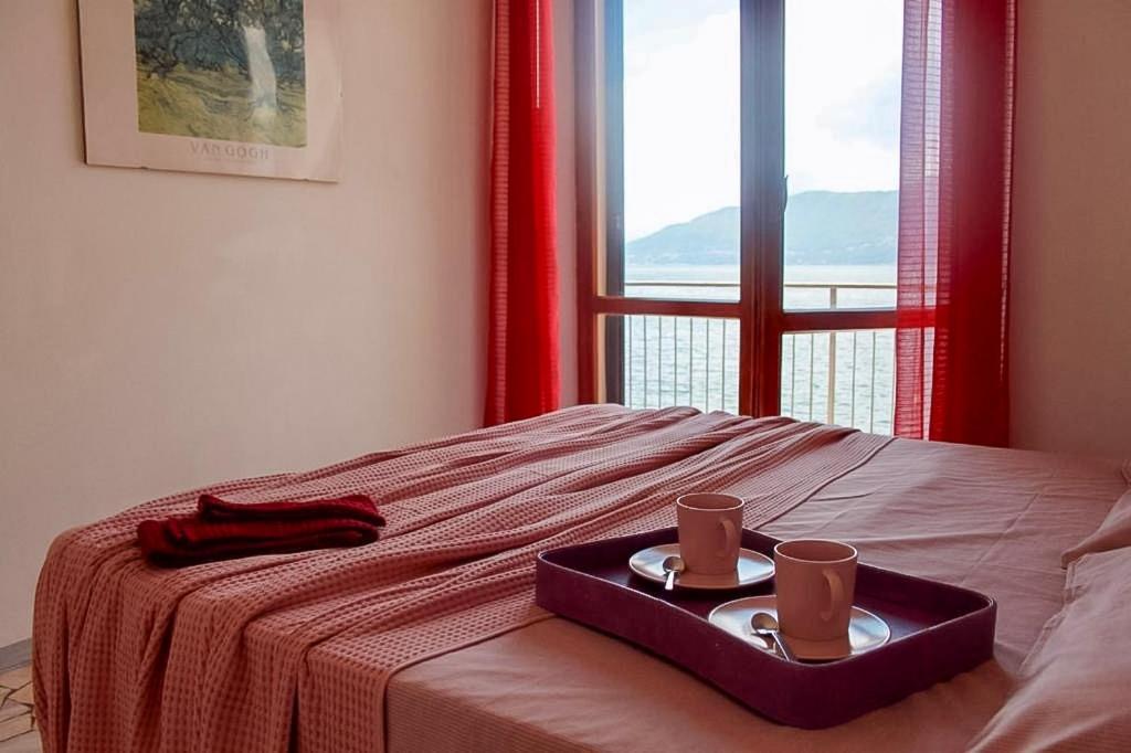 Casa Spiaggia Brezzo Buitenkant foto