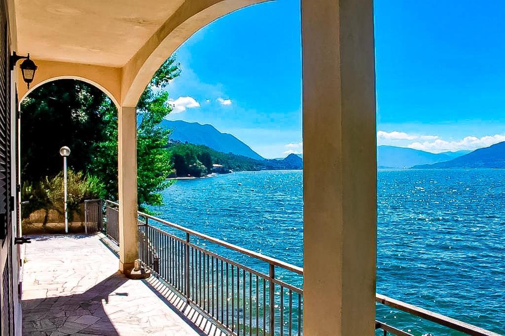 Casa Spiaggia Brezzo Buitenkant foto